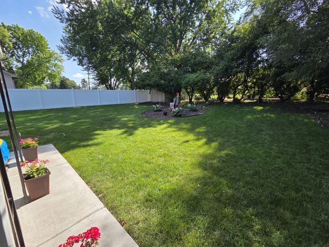 7335 Clayton Avenue, Inver Grove Heights, MN 55076