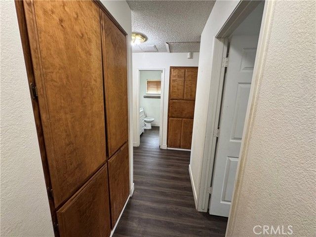 21815 Klickitat Avenue, Apple Valley, CA 92307