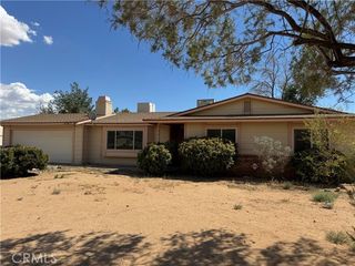 21815 Klickitat Avenue, Apple Valley, CA 92307