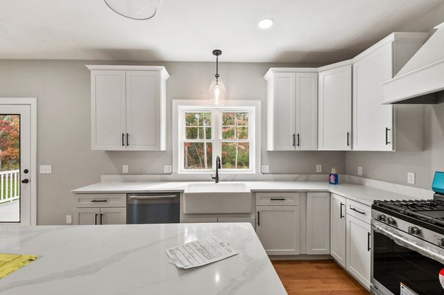 Lot 9 Charles Dr, Kingston, MA 02364