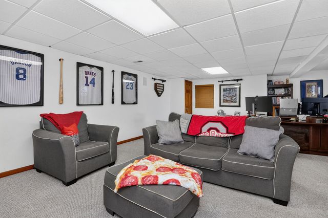 319 Jamatt Court, Naperville, IL 60540