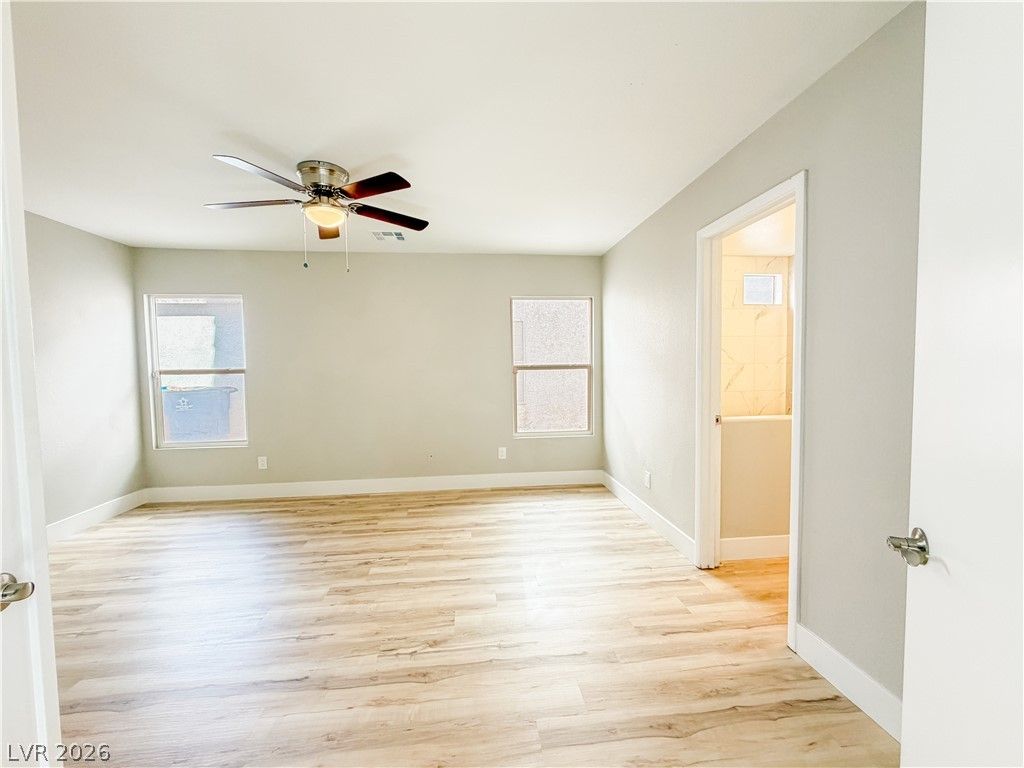 Image 6 of property listing at 935 Plantain Lily Avenue, Las Vegas, NV 89183