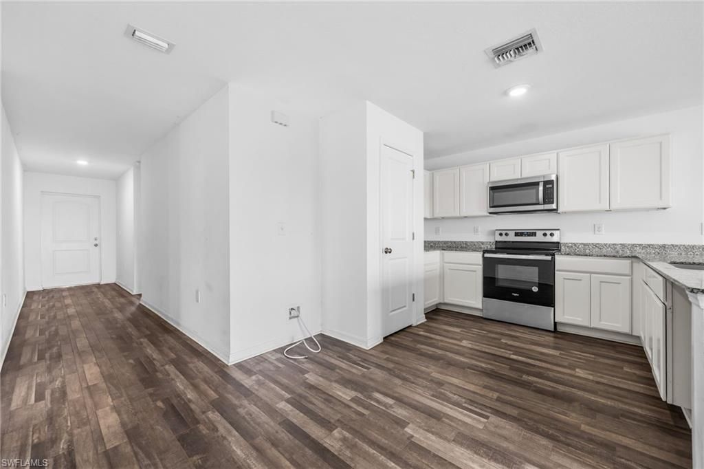 8043 Mangrove CIR, LABELLE, FL 33935 — photo 4