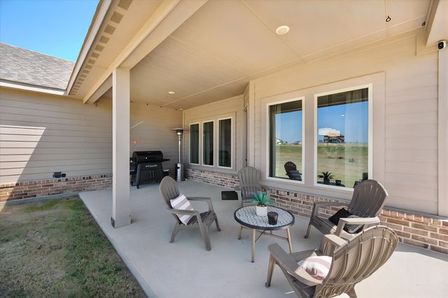 130 Red Cliff Court, Rhome, TX 76078