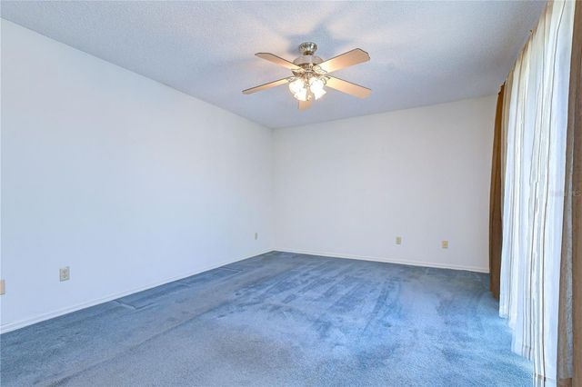 15406 E POND WOODS DRIVE 15406, Tampa, FL 33618