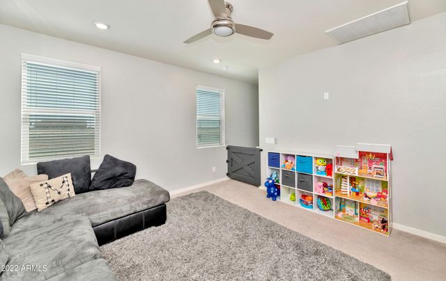359 W SALALI Trail, San Tan Valley, AZ 85140