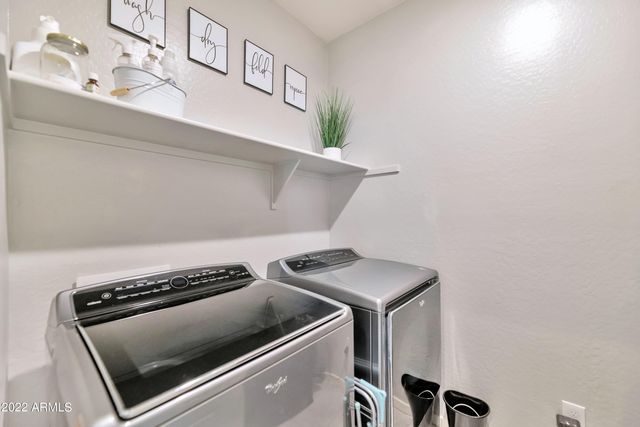 359 W SALALI Trail, San Tan Valley, AZ 85140