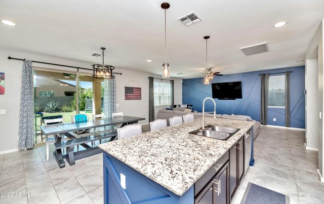 359 W SALALI Trail, San Tan Valley, AZ 85140