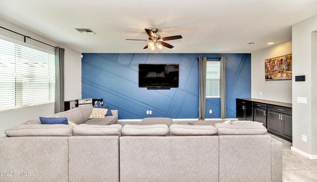 359 W SALALI Trail, San Tan Valley, AZ 85140