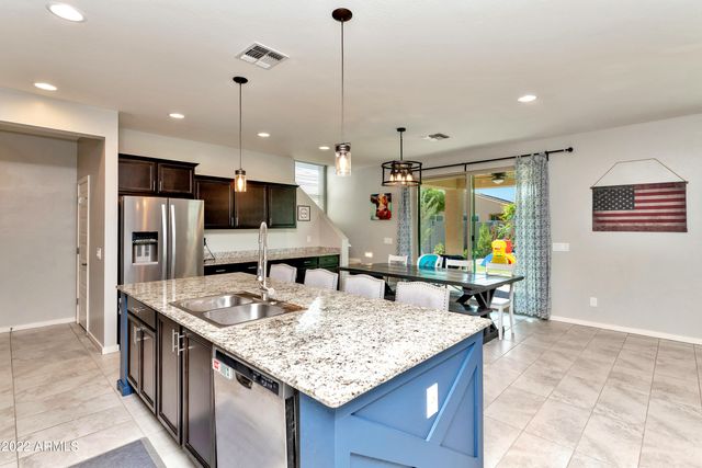 359 W SALALI Trail, San Tan Valley, AZ 85140