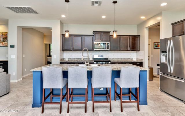 359 W SALALI Trail, San Tan Valley, AZ 85140