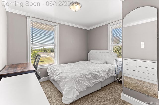218 W Greenlawn Avenue, Lansing, MI 48910
