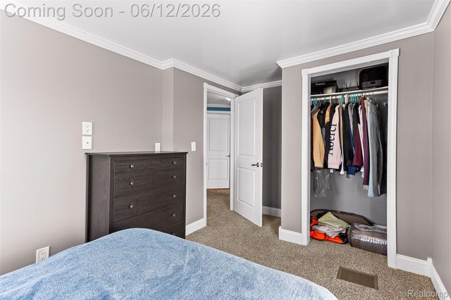 218 W Greenlawn Avenue, Lansing, MI 48910