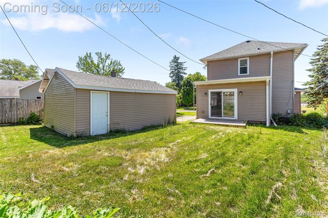 218 W Greenlawn Avenue, Lansing, MI 48910