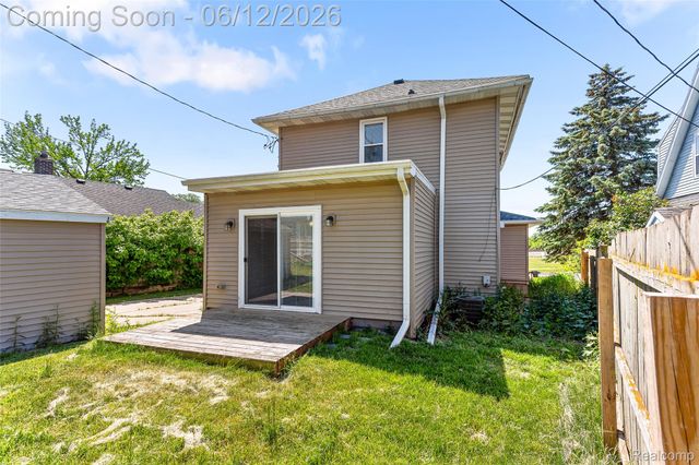 218 W Greenlawn Avenue, Lansing, MI 48910