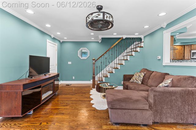 218 W Greenlawn Avenue, Lansing, MI 48910
