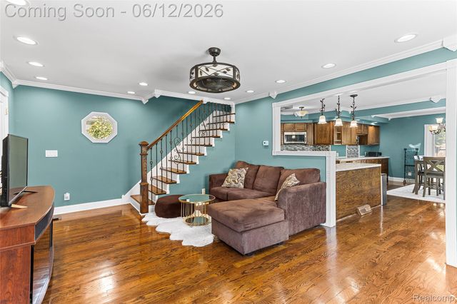 218 W Greenlawn Avenue, Lansing, MI 48910