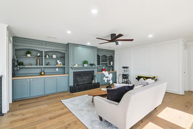 5705 Bent Oak Place, Dallas, TX 75248