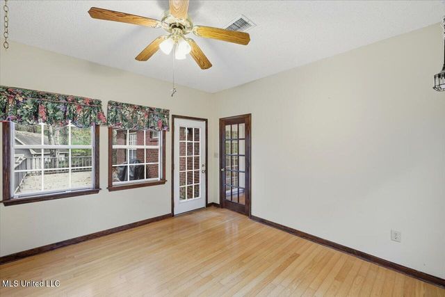 105 Burnt Leaf Way, Clinton, MS 39056