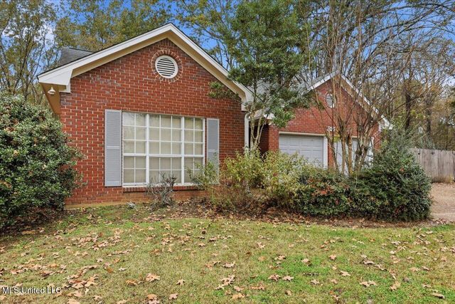 105 Burnt Leaf Way, Clinton, MS 39056