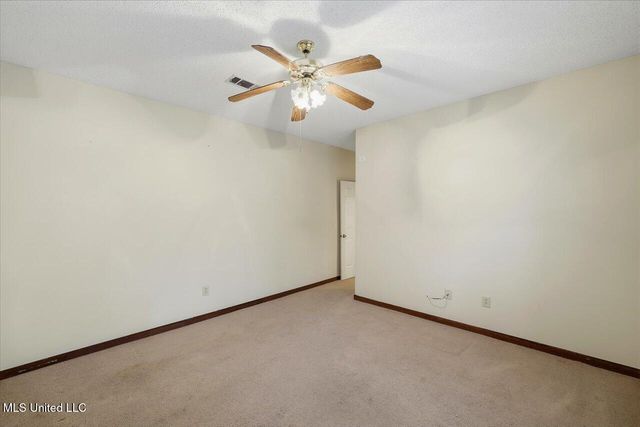 105 Burnt Leaf Way, Clinton, MS 39056