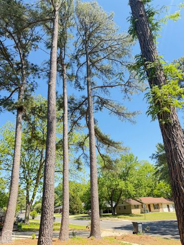 1601 Overhill Road, Jonesboro, AR 72401