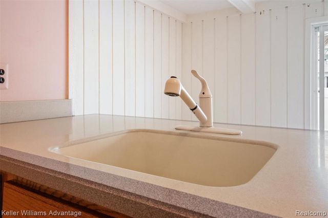 24461 Olde Orchard Street, Novi, MI 48375