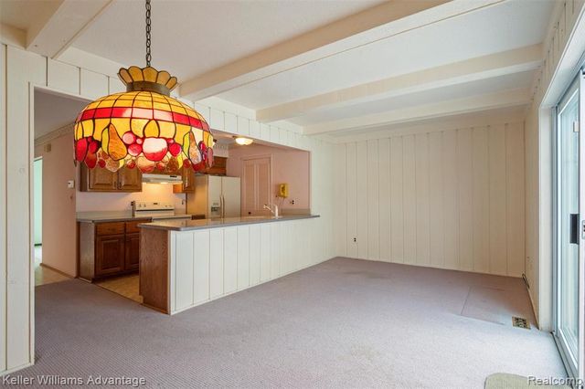 24461 Olde Orchard Street, Novi, MI 48375