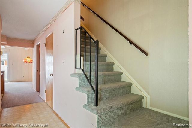 24461 Olde Orchard Street, Novi, MI 48375