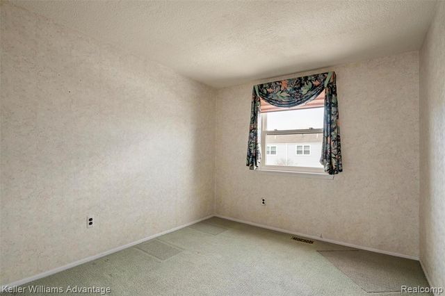 24461 Olde Orchard Street, Novi, MI 48375