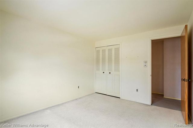 24461 Olde Orchard Street, Novi, MI 48375