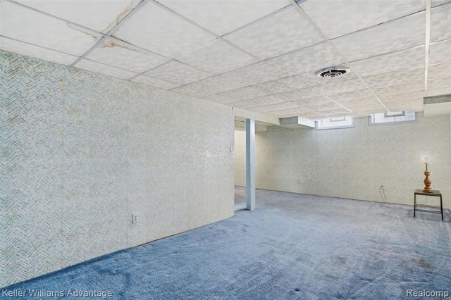 24461 Olde Orchard Street, Novi, MI 48375