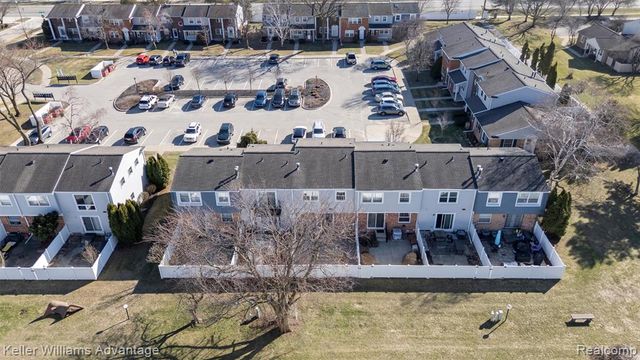 24461 Olde Orchard Street, Novi, MI 48375