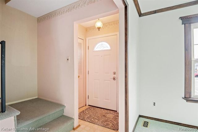 24461 Olde Orchard Street, Novi, MI 48375