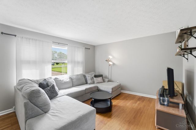 9537 Crestfield Drive, West Chester, OH 45069
