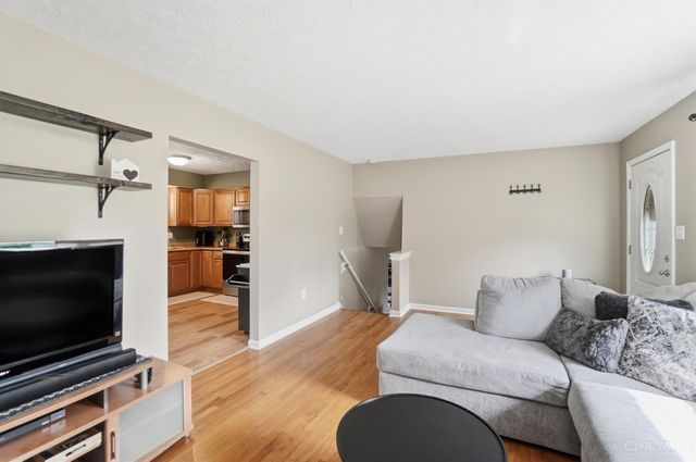 9537 Crestfield Drive, West Chester, OH 45069