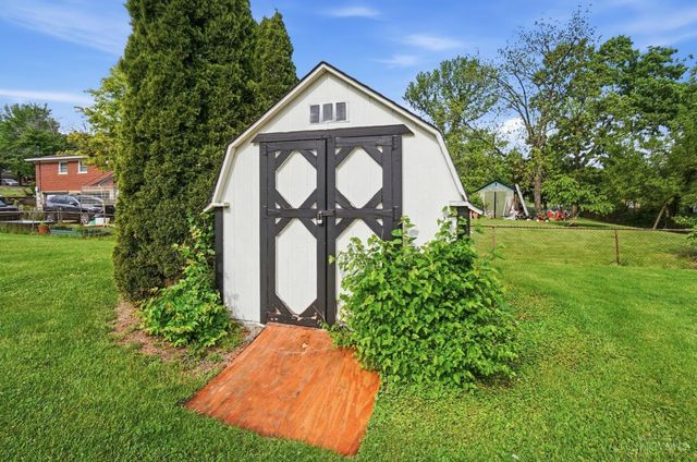 9537 Crestfield Drive, West Chester, OH 45069