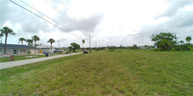 2613 NE 20th PL, Cape Coral, FL 33909