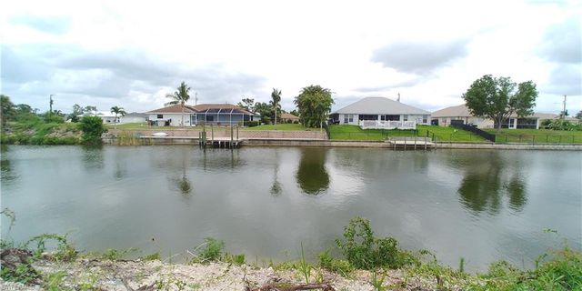 2613 NE 20th PL, Cape Coral, FL 33909