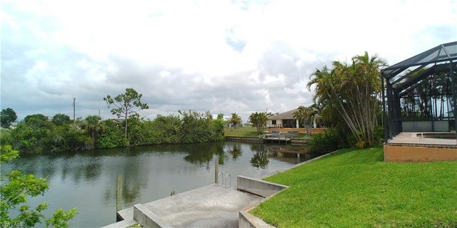 2613 NE 20th PL, Cape Coral, FL 33909