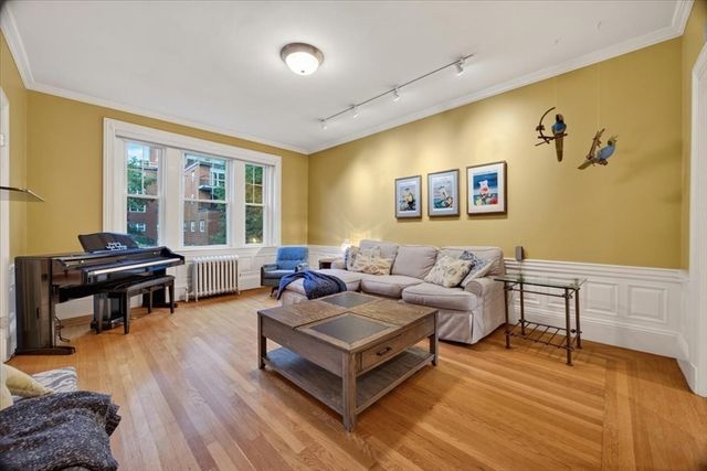 138 Sewall Ave C, Brookline, MA 02446