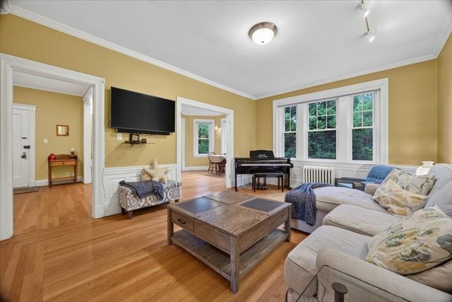 138 Sewall Ave C, Brookline, MA 02446
