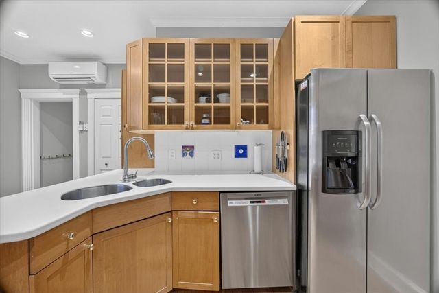 138 Sewall Ave C, Brookline, MA 02446