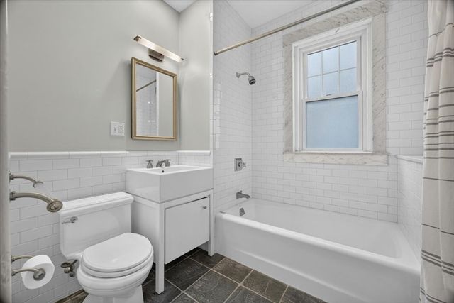138 Sewall Ave C, Brookline, MA 02446