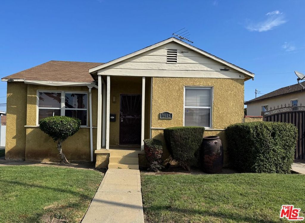 1945 W Imperial Highway, Los Angeles, CA 90047