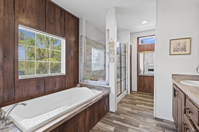 19621 NW 260th Street, Okeechobee, FL 34972