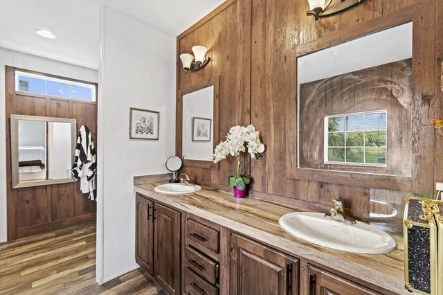 19621 NW 260th Street, Okeechobee, FL 34972