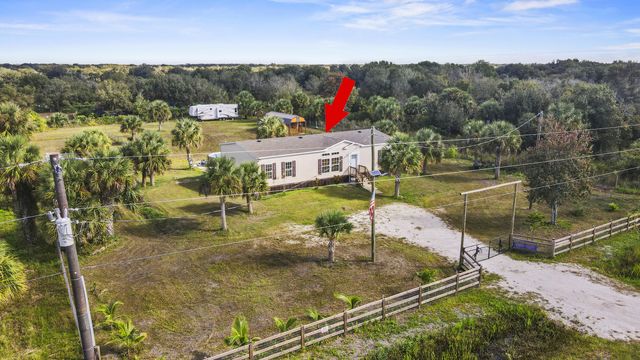 19621 NW 260th Street, Okeechobee, FL 34972