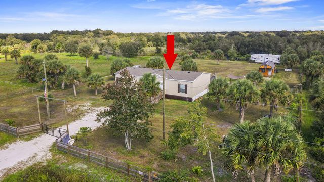 19621 NW 260th Street, Okeechobee, FL 34972