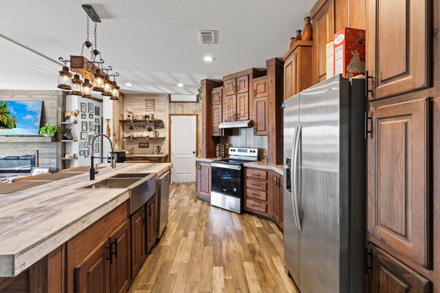 19621 NW 260th Street, Okeechobee, FL 34972